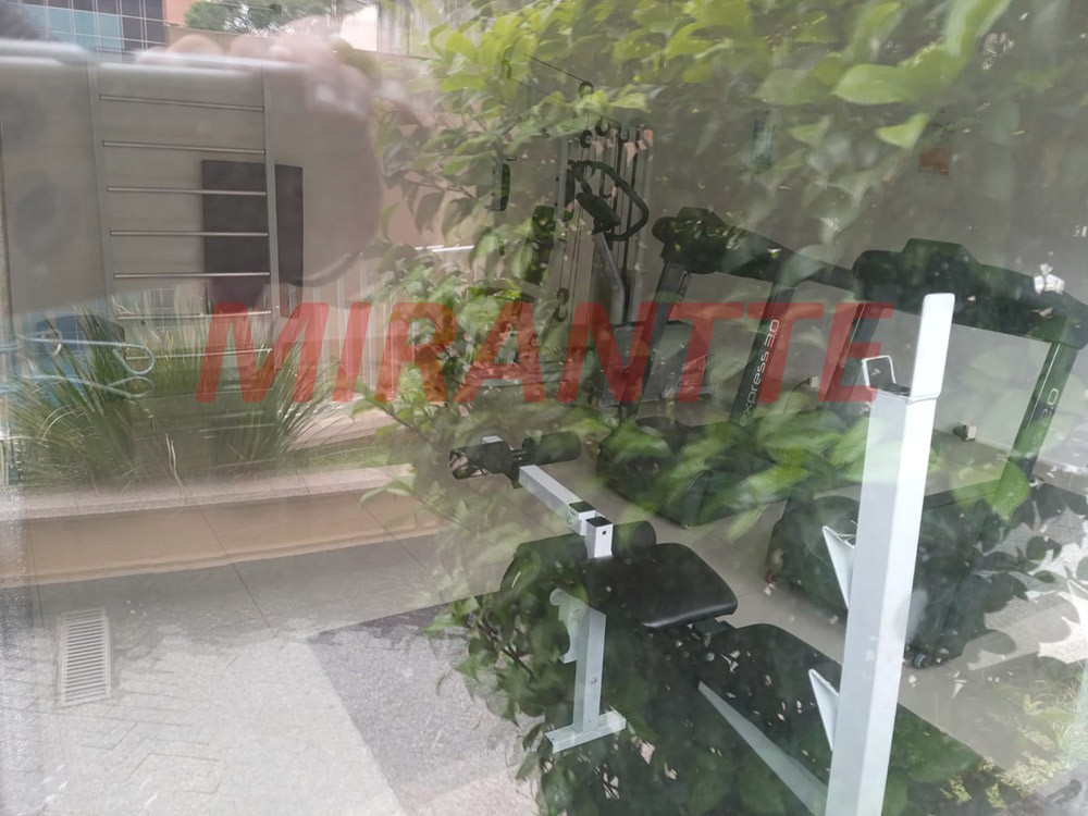Apartamento de 92m² com 3 quartos em Água Fria