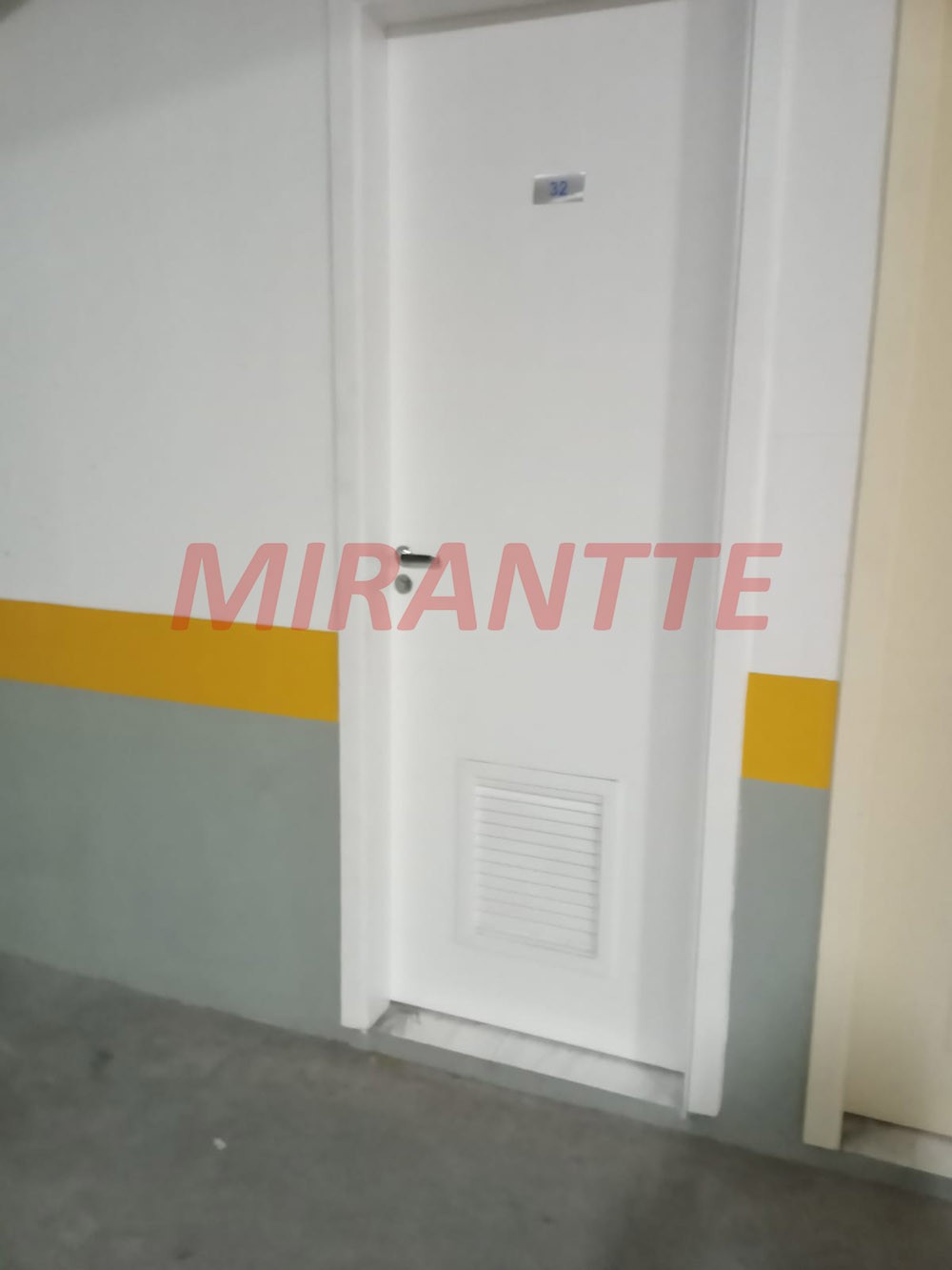 Apartamento de 92m² com 3 quartos em Água Fria