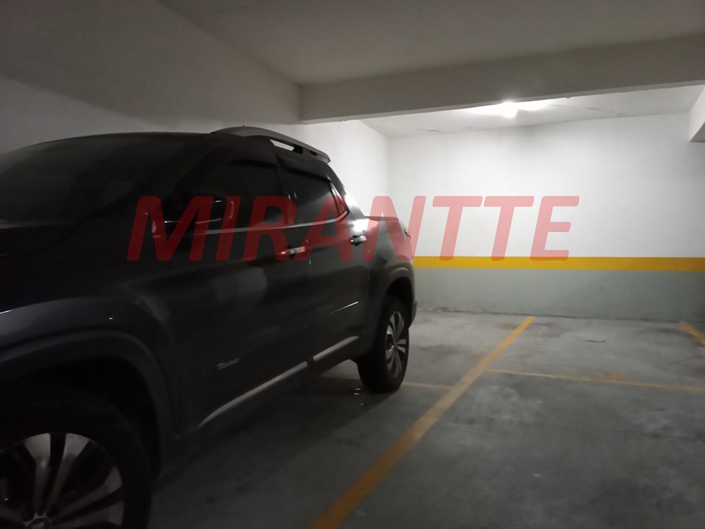 Apartamento de 92m² com 3 quartos em Água Fria