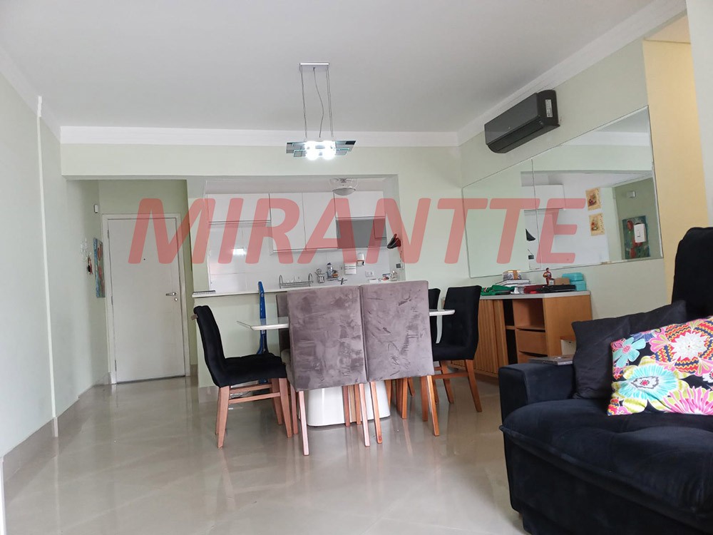 Apartamento de 92m² com 3 quartos em Água Fria