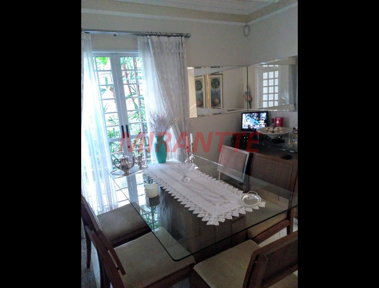 Sobrado de 247m² com 4 quartos em Jardim França