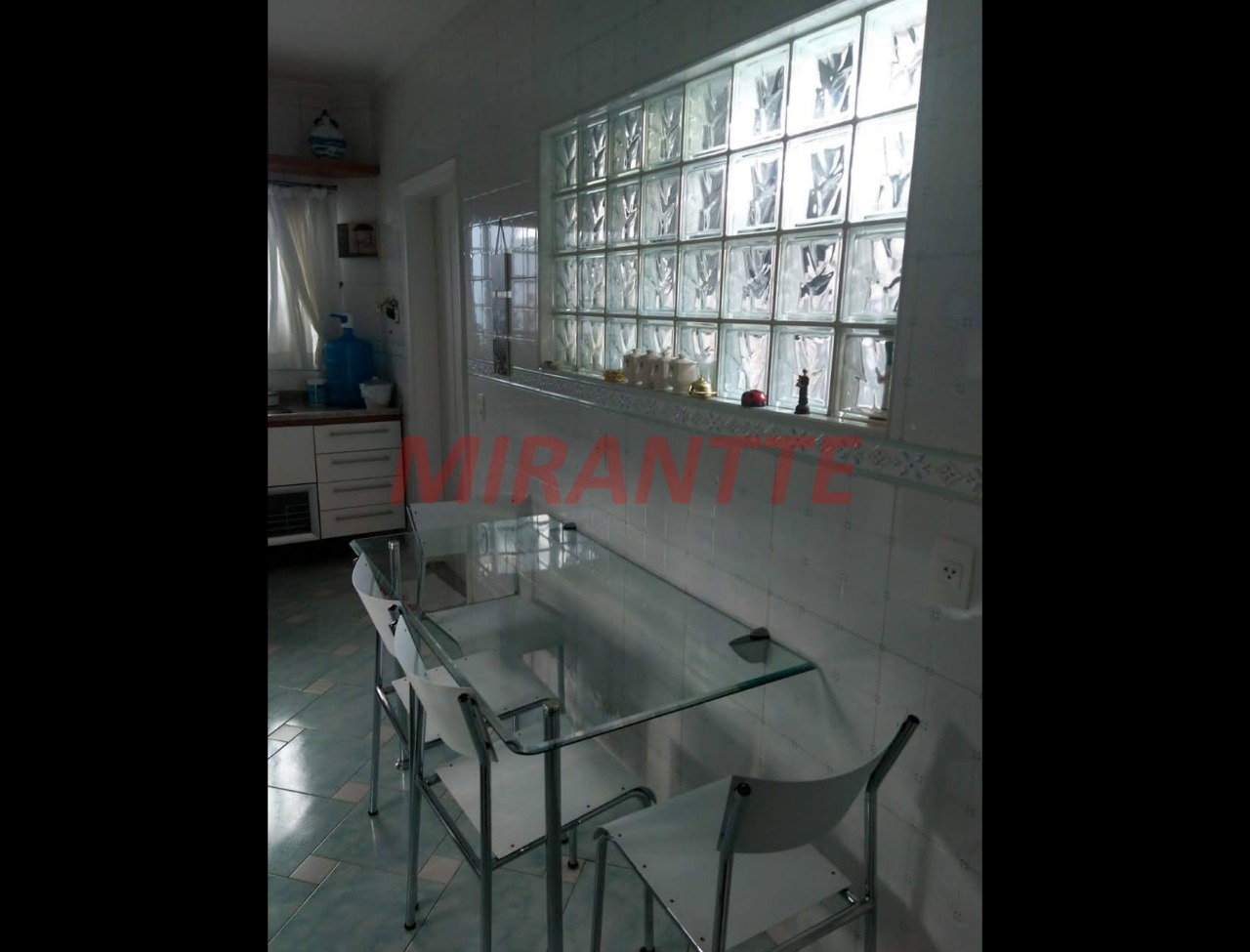 Sobrado de 247m² com 4 quartos em Jardim França