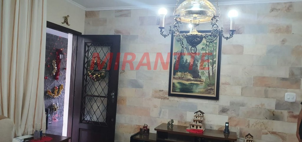 Sobrado de 314m² com 4 quartos em Santana