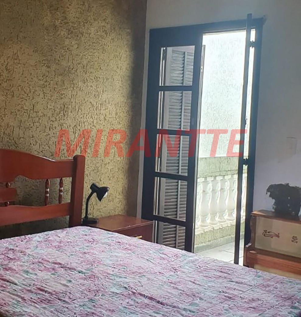 Sobrado de 314m² com 4 quartos em Santana