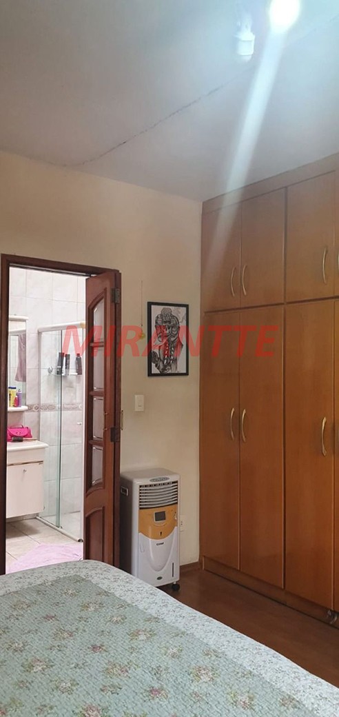 Sobrado de 314m² com 4 quartos em Santana