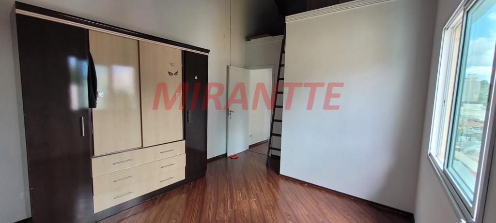 Sobrado de 214m² com 5 quartos em Santa Teresinha