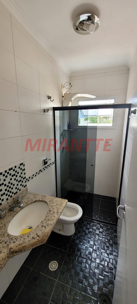 Sobrado de 214m² com 5 quartos em Santa Teresinha
