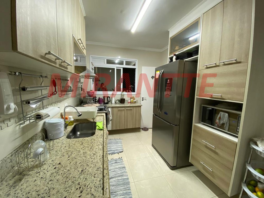 Apartamento de 256m² com 3 quartos em Santa Terezinha