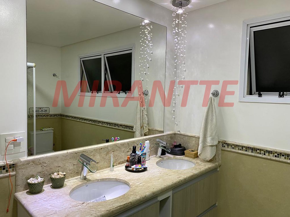 Apartamento de 256m² com 3 quartos em Santa Terezinha