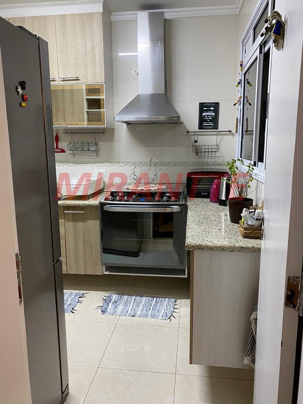 Apartamento de 256m² com 3 quartos em Santa Terezinha