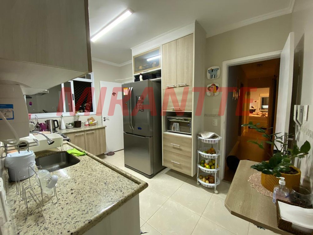 Apartamento de 256m² com 3 quartos em Santa Terezinha