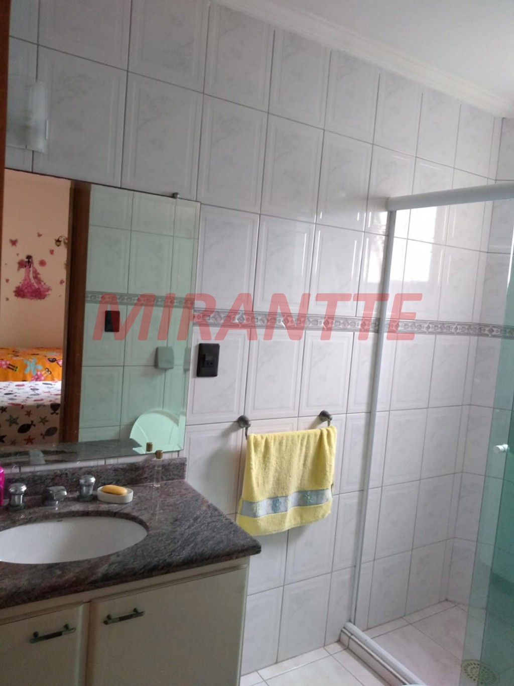 Apartamento com 3 quartos em VILA TUPI