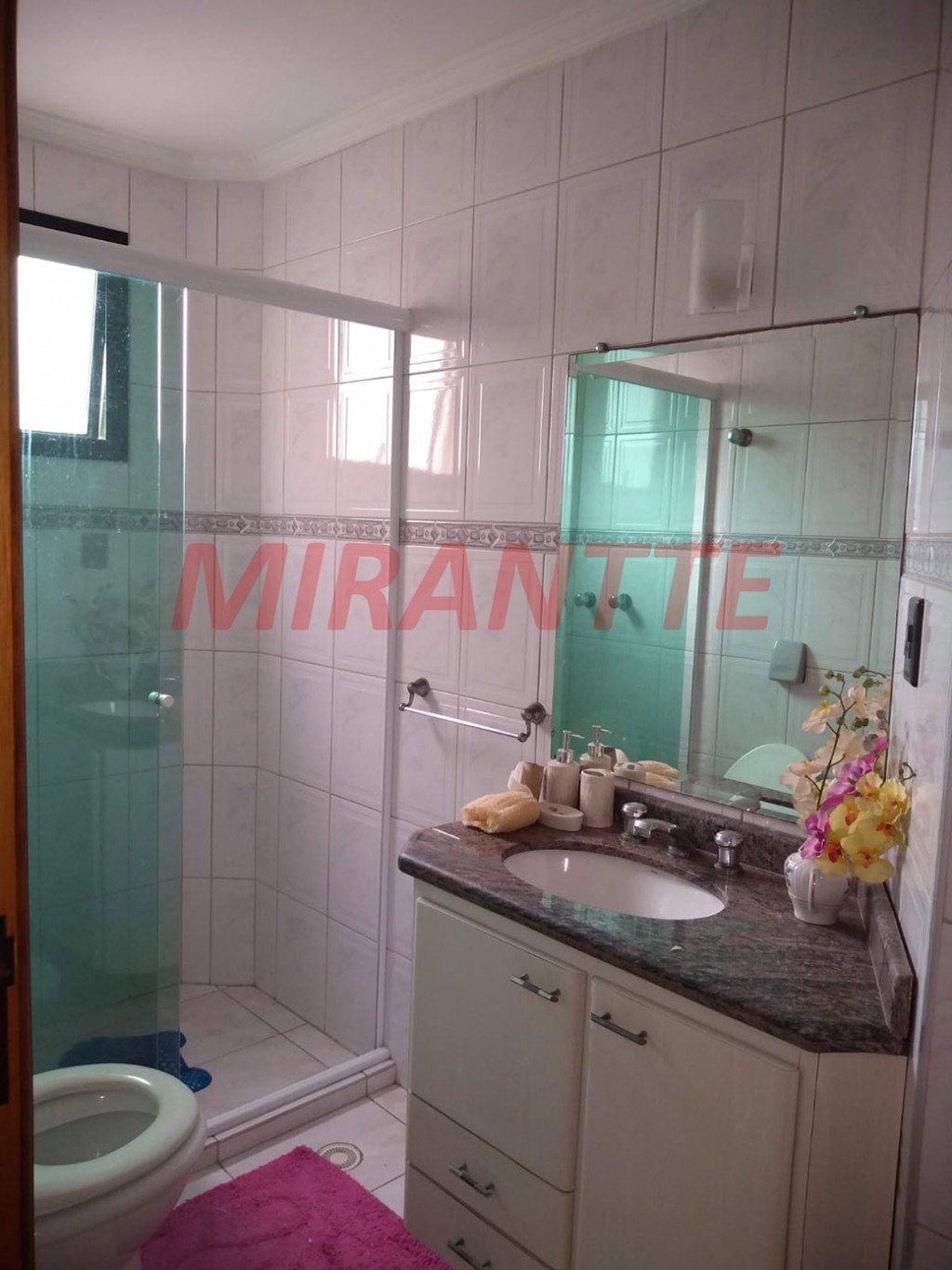 Apartamento com 3 quartos em VILA TUPI