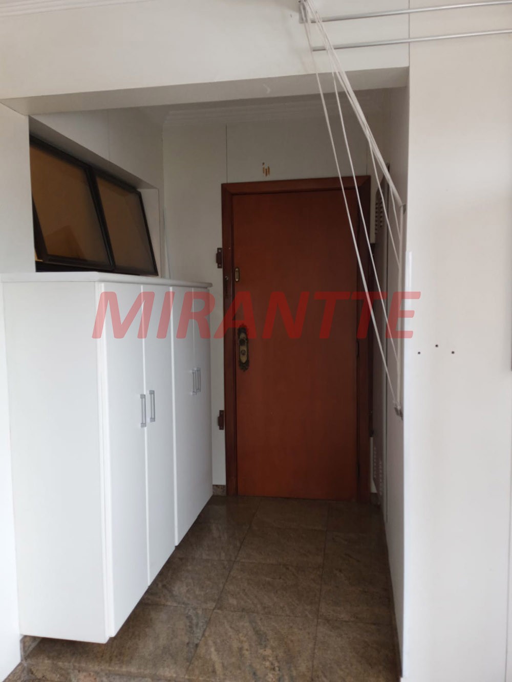 Apartamento de 190m² com 4 quartos em Água Fria