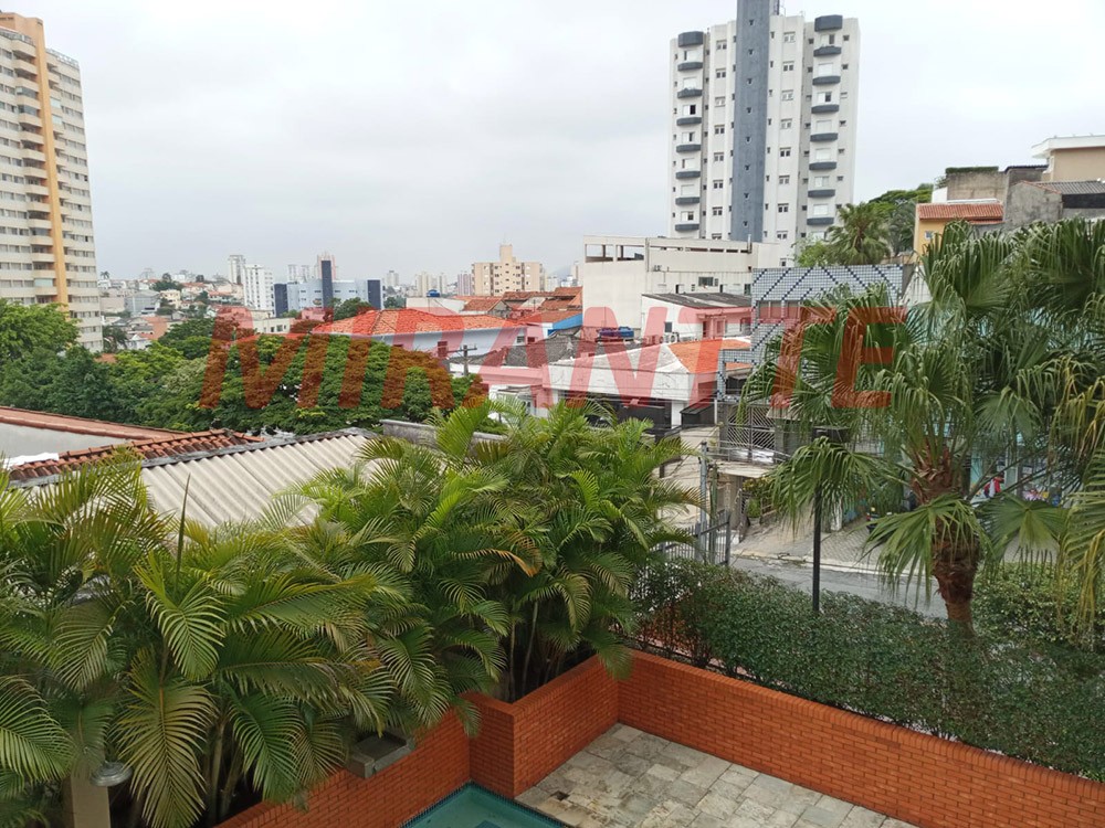 Apartamento de 190m² com 4 quartos em Água Fria