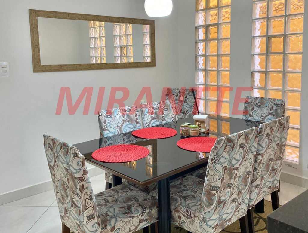 Sobrado de 127m² com 3 quartos em Parque Continental