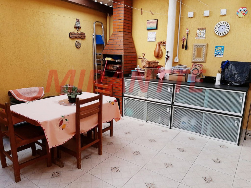 Sobrado de 127m² com 3 quartos em Parque Continental