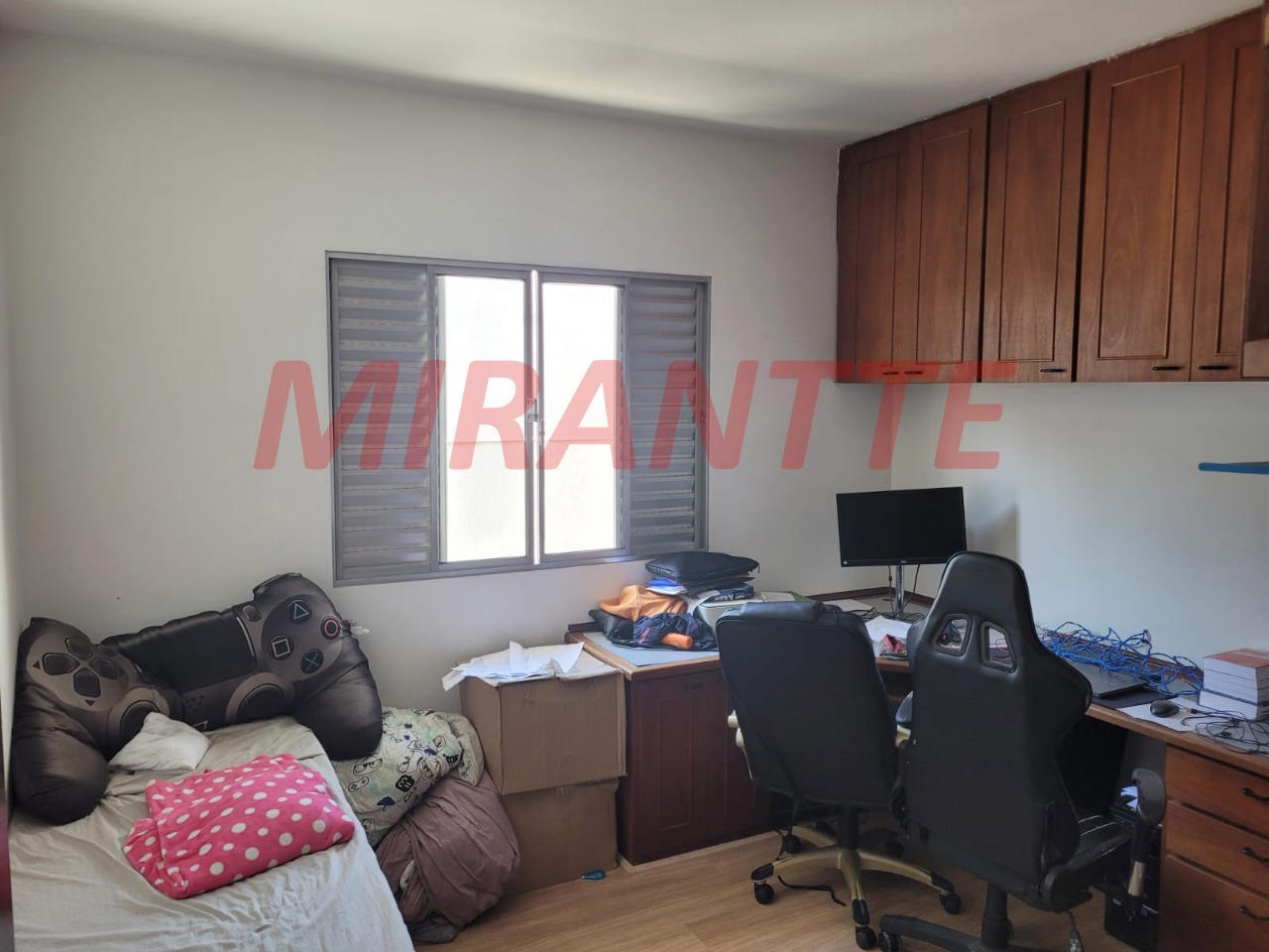 Sobrado de 298m² com 5 quartos em Jardim Guapíra