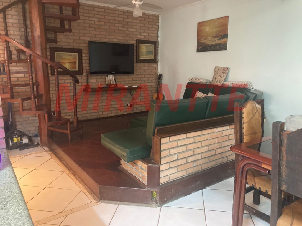 Sobrado de 145m² com 4 quartos em Parada Inglesa