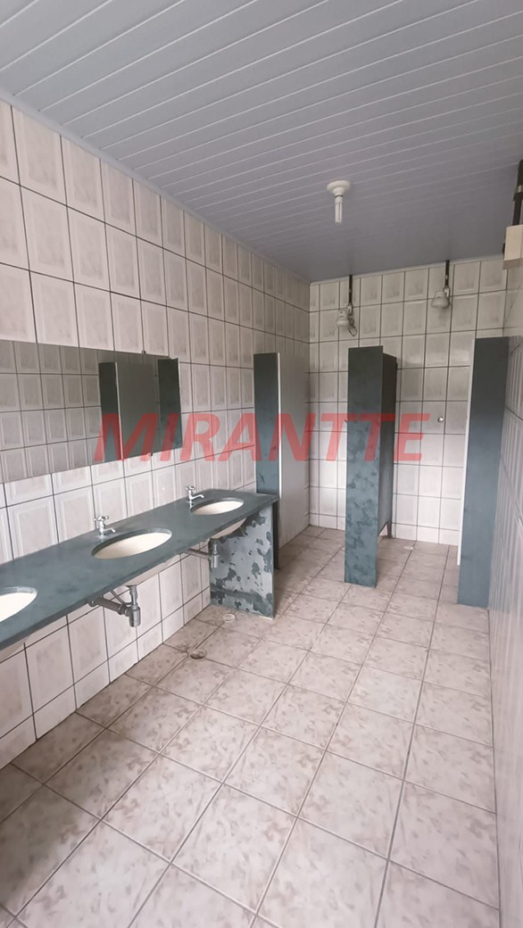 Chácara com 25 quartos em Centro