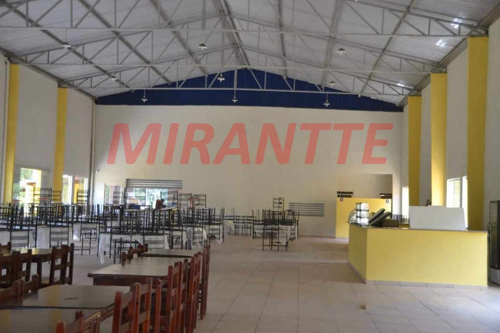 Chácara com 25 quartos em Centro