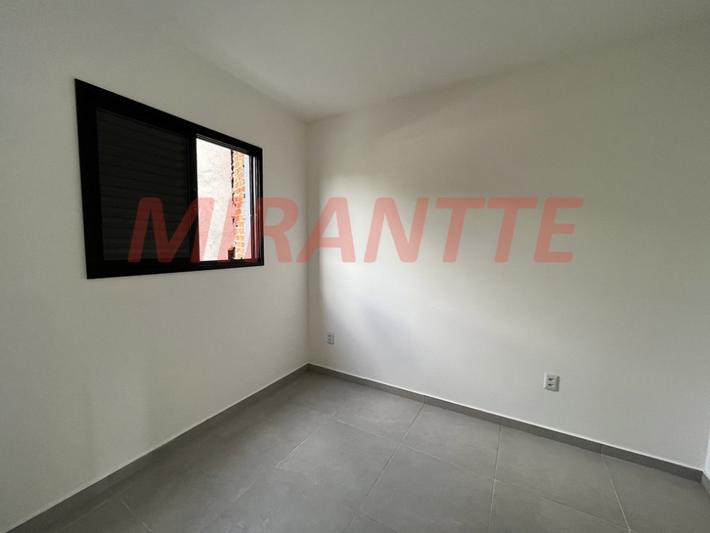Apartamento de 37m² com 2 quartos em Vila Ema