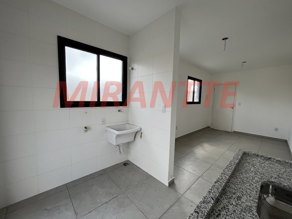 Apartamento de 37m² com 2 quartos em Vila Ema
