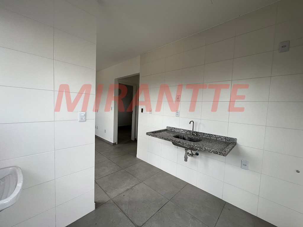 Apartamento de 37m² com 2 quartos em Vila Ema
