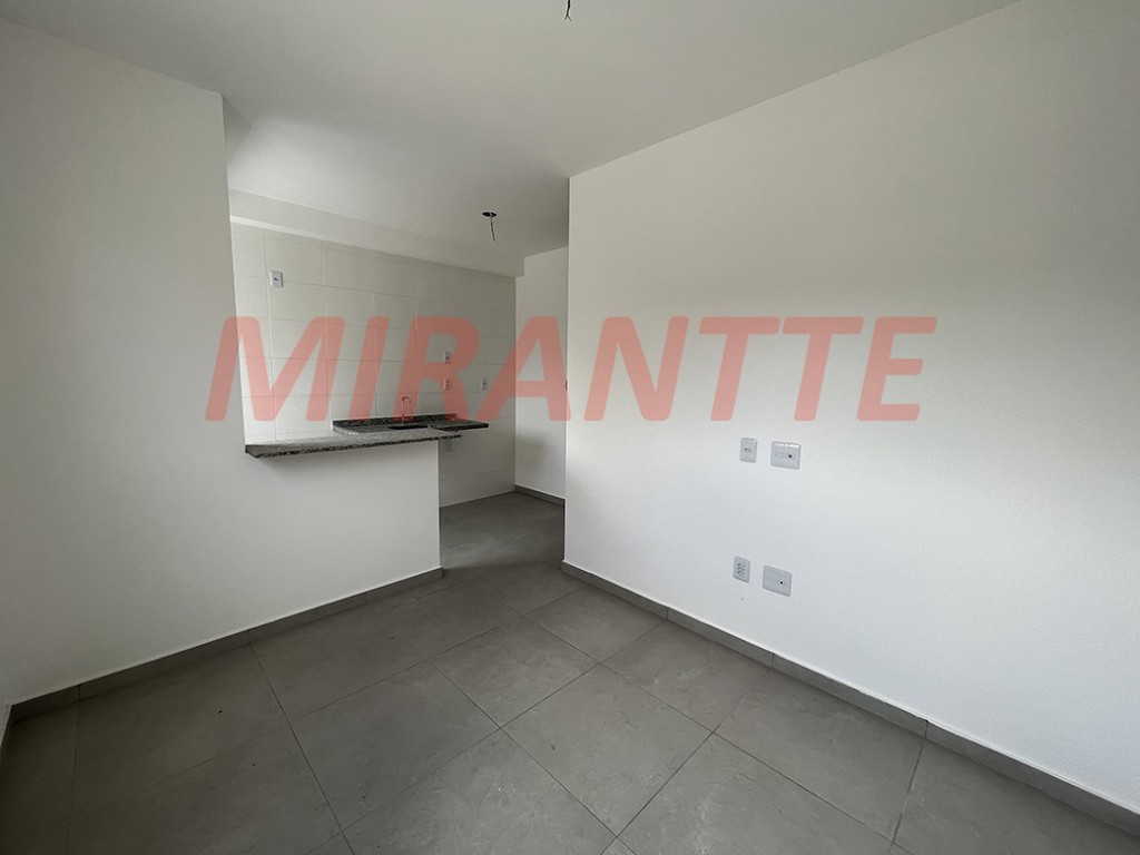 Apartamento de 37m² com 2 quartos em Vila Ema