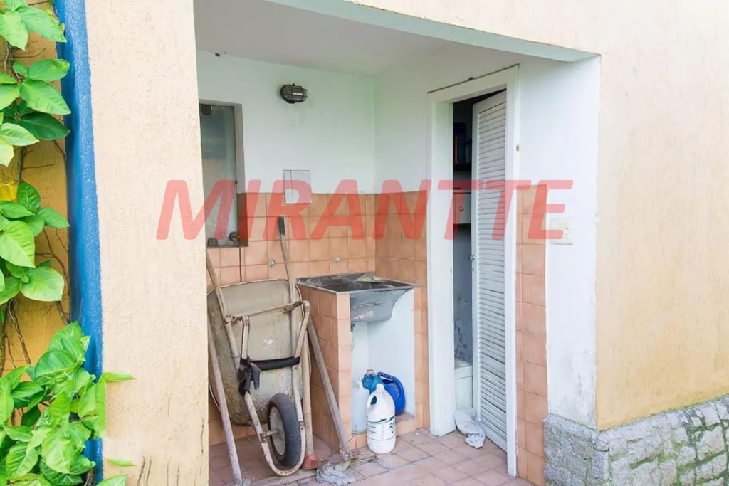 Sobrado de 280m² com 5 quartos em Aclimação