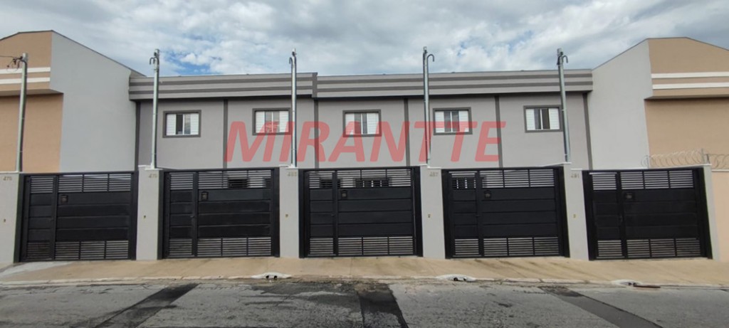 Sobrado de 64m² com 2 quartos em Vila Jacui