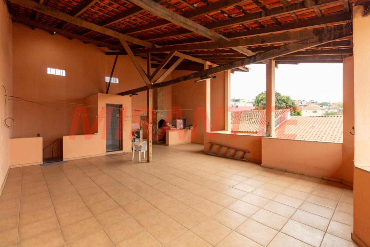 Sobrado de 145m² com 3 quartos em Vila Nova Mazzei