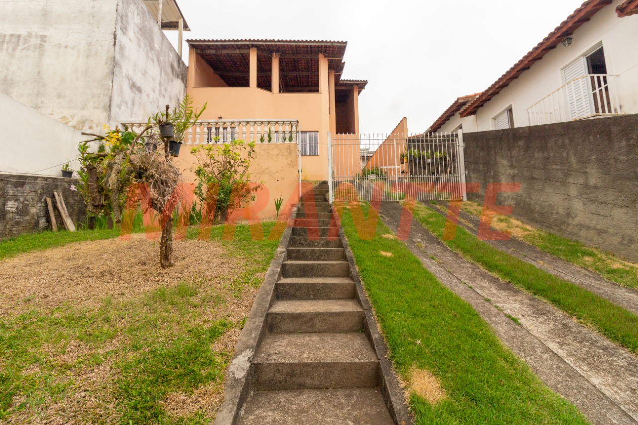 Sobrado de 145m² com 3 quartos em Vila Nova Mazzei