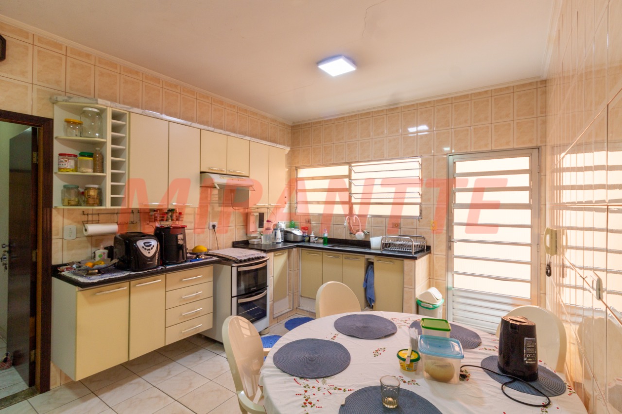 Sobrado de 145m² com 3 quartos em Vila Nova Mazzei