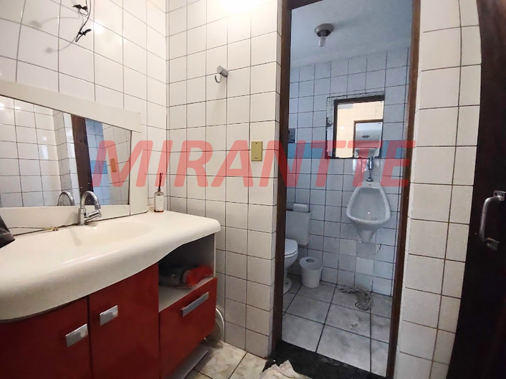 Sobrado de 260m² com 3 quartos em Jardim Virginia Bianca
