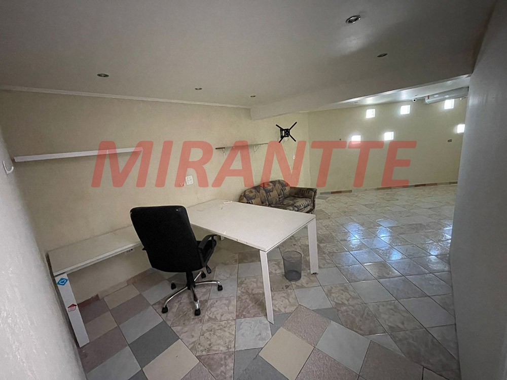 Sobrado de 260m² com 3 quartos em Jardim Virginia Bianca