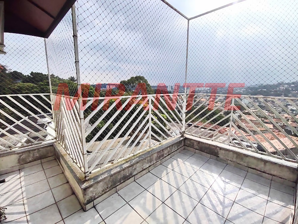 Sobrado de 260m² com 3 quartos em Jardim Virginia Bianca