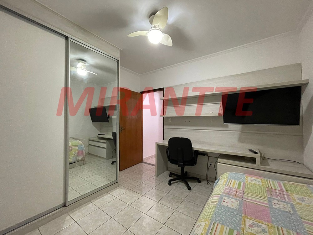 Sobrado de 260m² com 3 quartos em Jardim Virginia Bianca