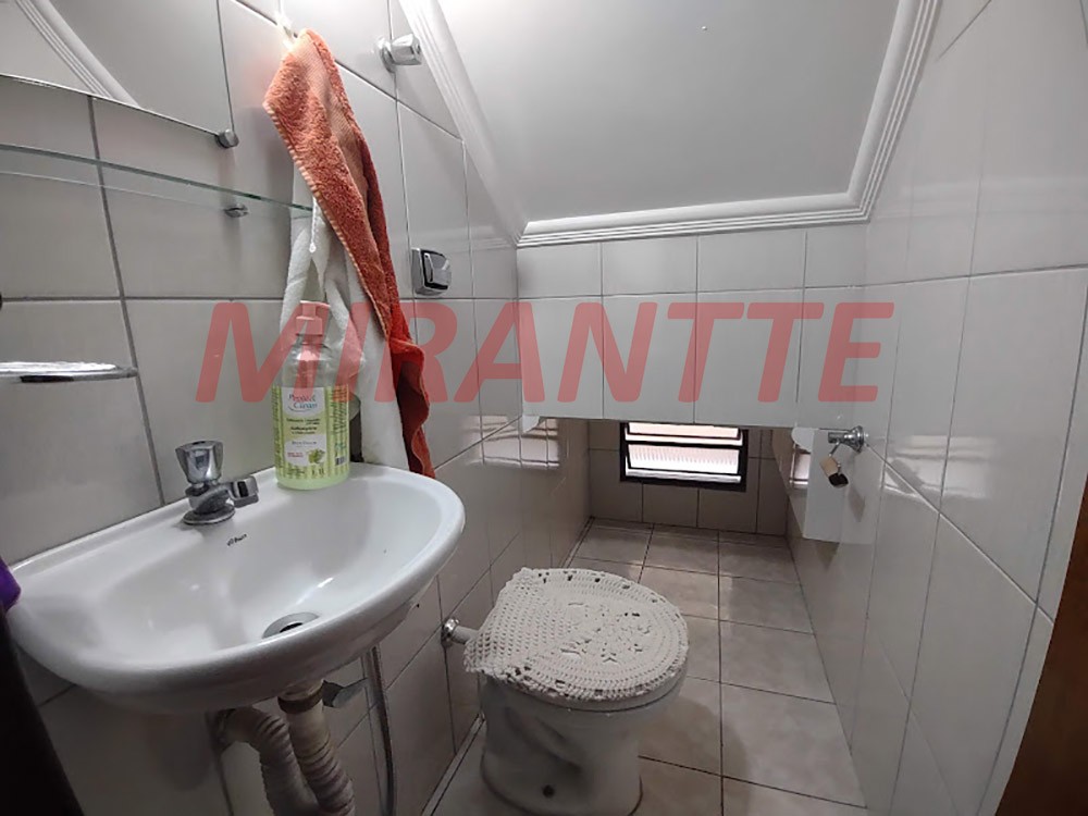 Sobrado de 260m² com 3 quartos em Jardim Virginia Bianca