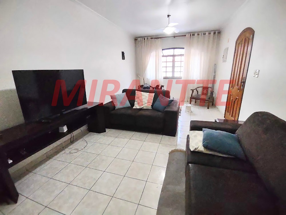 Sobrado de 260m² com 3 quartos em Jardim Virginia Bianca