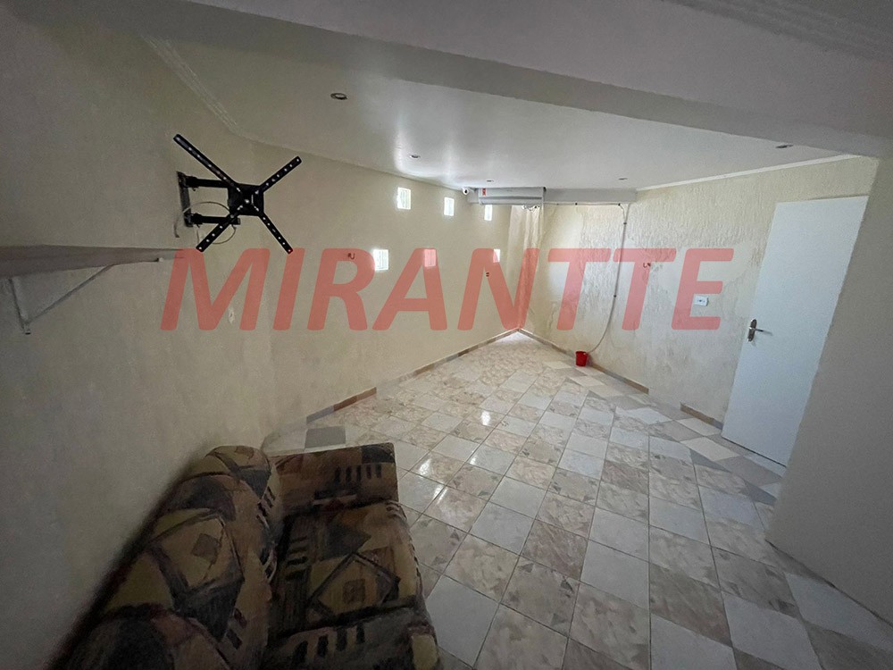 Sobrado de 260m² com 3 quartos em Jardim Virginia Bianca