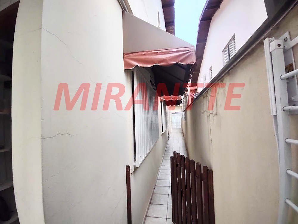 Sobrado de 260m² com 3 quartos em Jardim Virginia Bianca