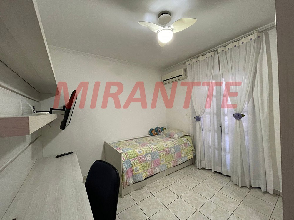 Sobrado de 260m² com 3 quartos em Jardim Virginia Bianca