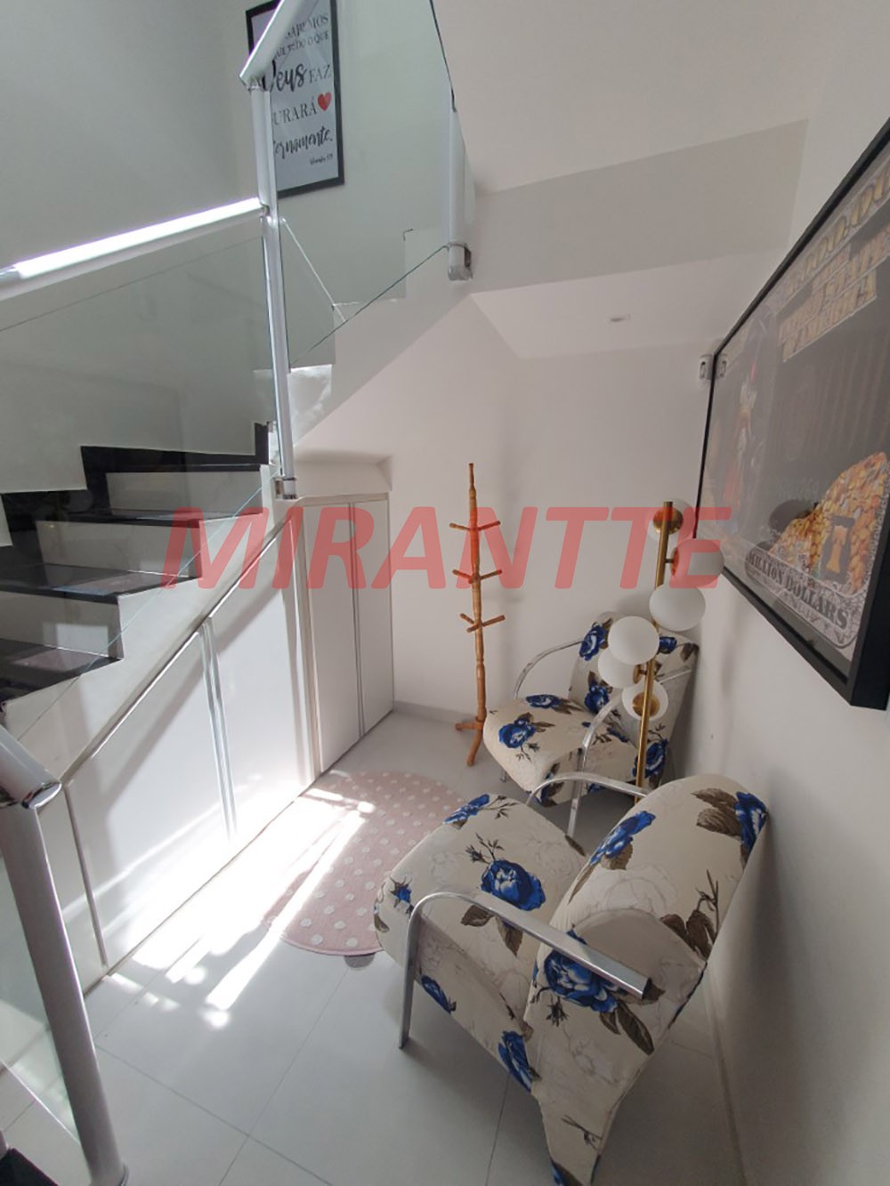 Sobrado de 182m² com 3 quartos em Vila Roque