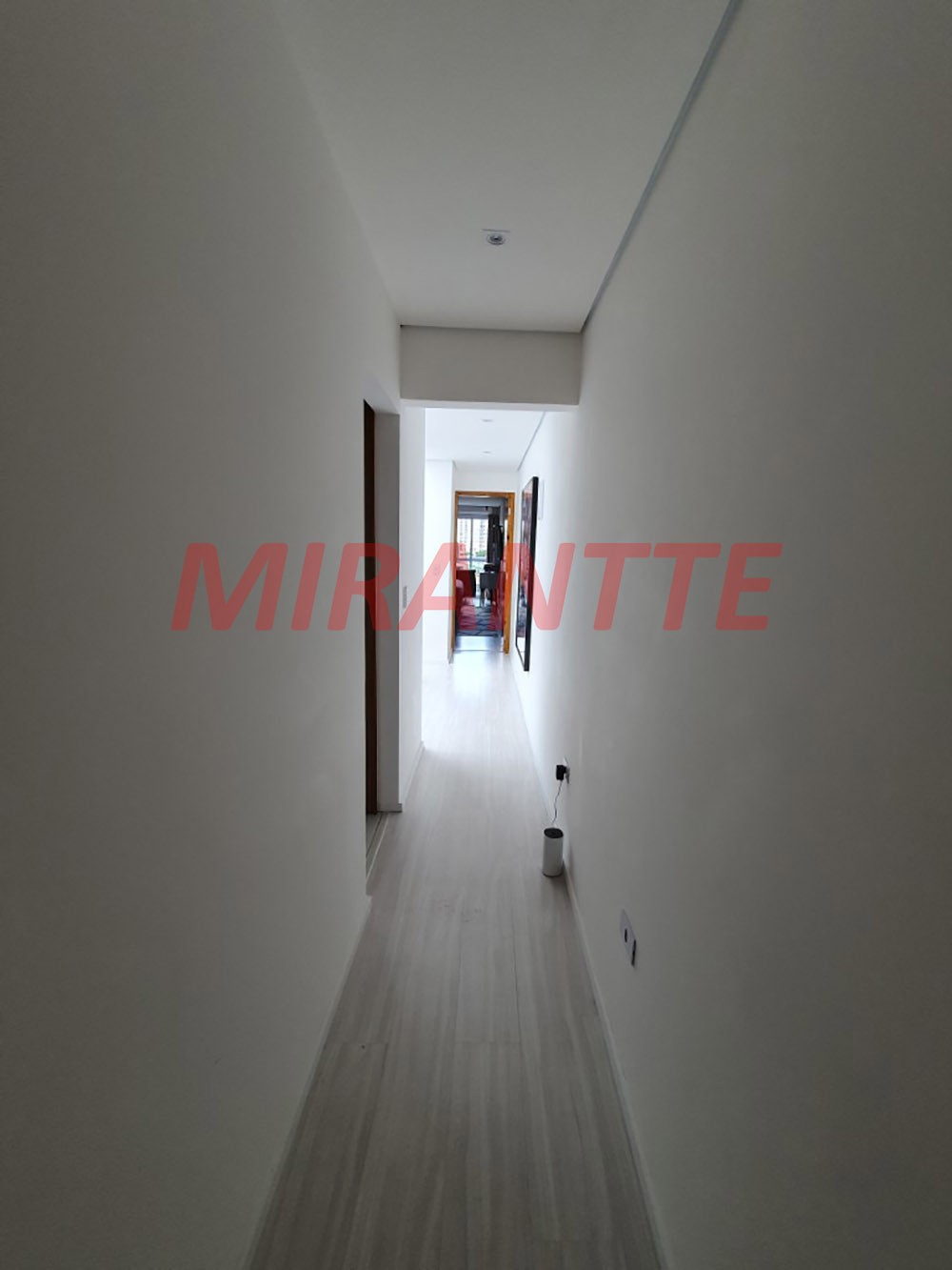 Sobrado de 182m² com 3 quartos em Vila Roque