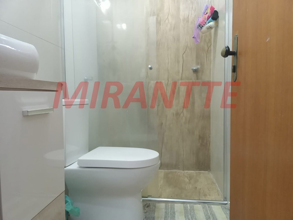 Sobrado de 350m² com 4 quartos em Vila Aurora