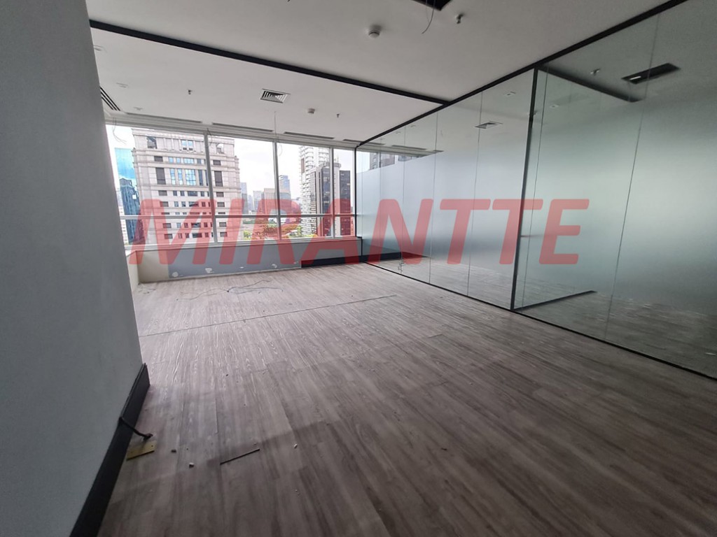 Comercial de 436m² em Cidade Monções