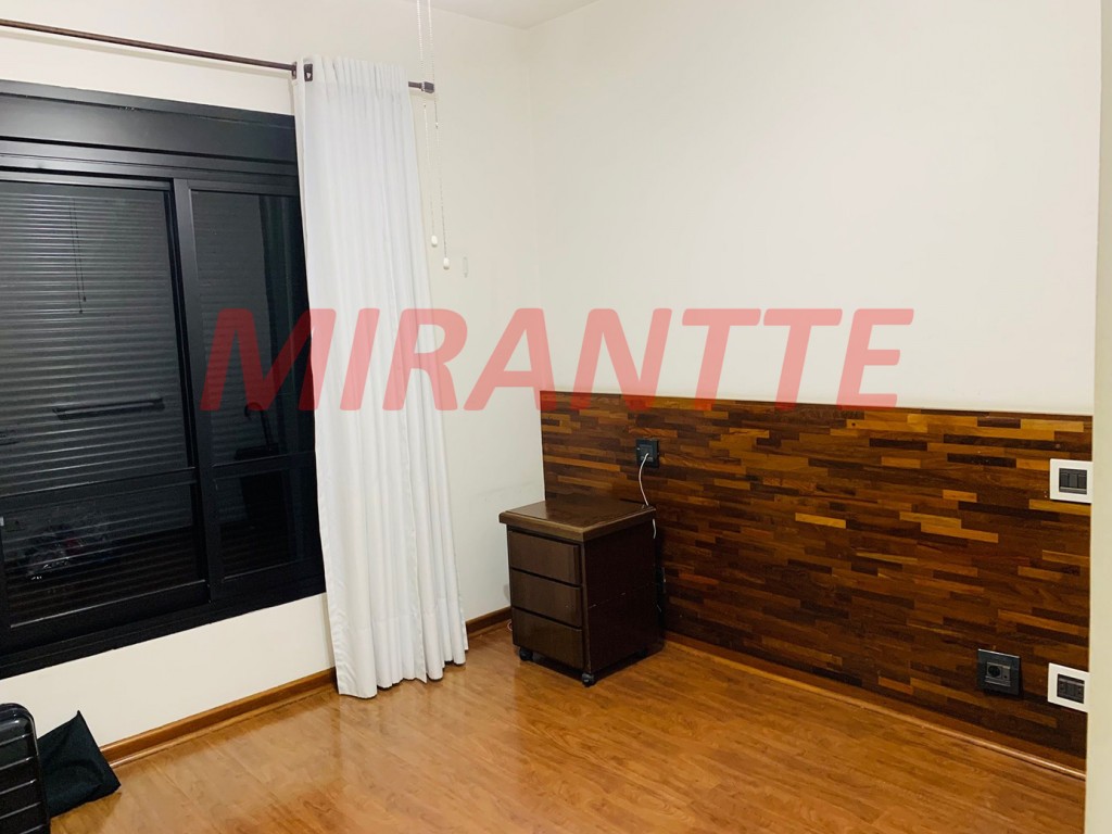 Apartamento de 240m² com 4 quartos em Santana