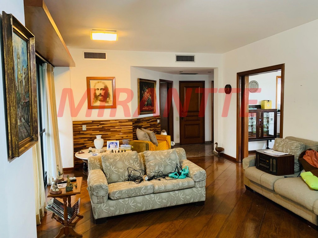 Apartamento de 240m² com 4 quartos em Santana