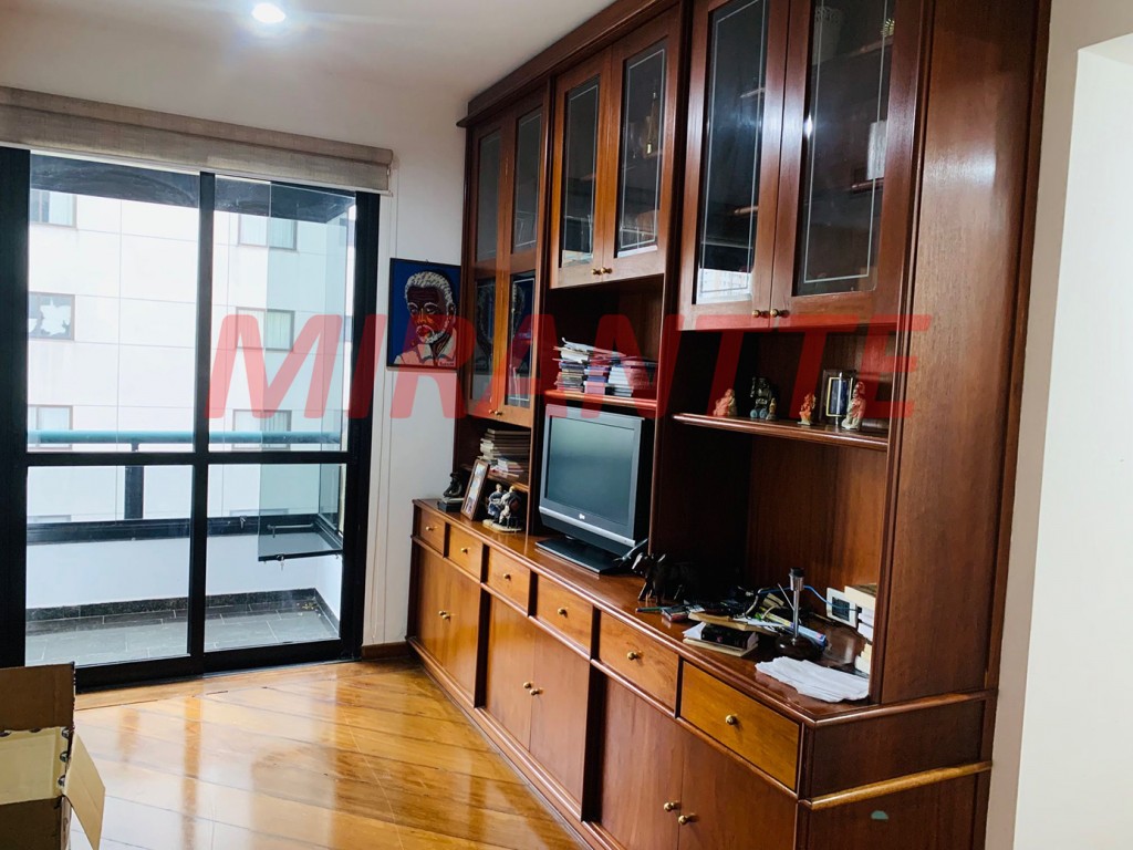 Apartamento de 240m² com 4 quartos em Santana